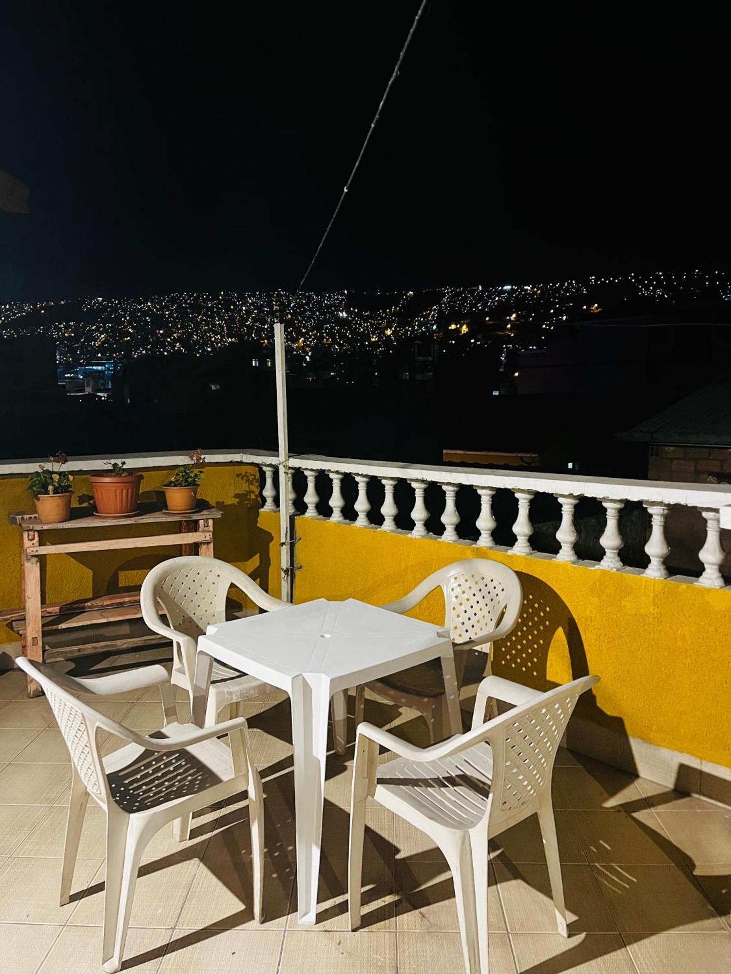 Casa De Huespedes 